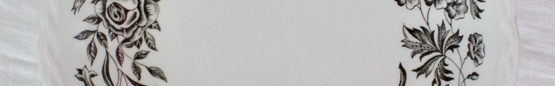 englantilainen syvälautanen musta kukka, Springtime