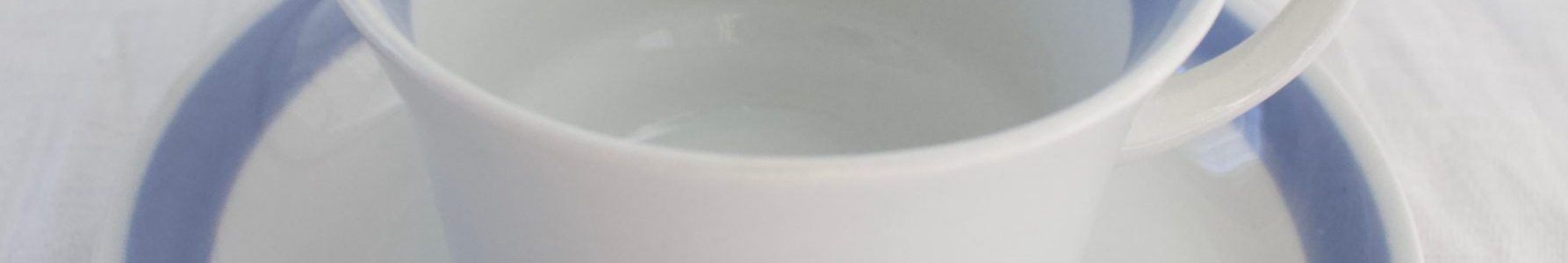 Sinivalko kahvikuppi, Arabia