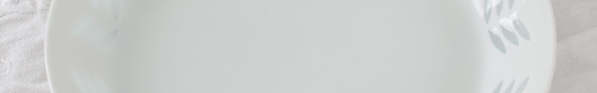 Arabian riisiposliini pullalautanen, Oksa, Friedl Kjellberg