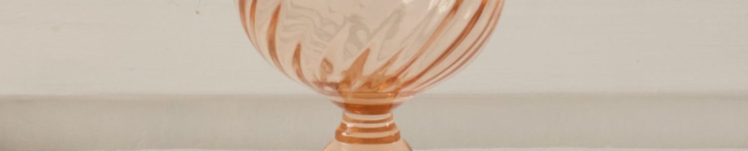 viinilasi 80-luku, lohenpunainen