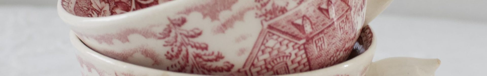 punainen maisema kahvikuppi, Arabia