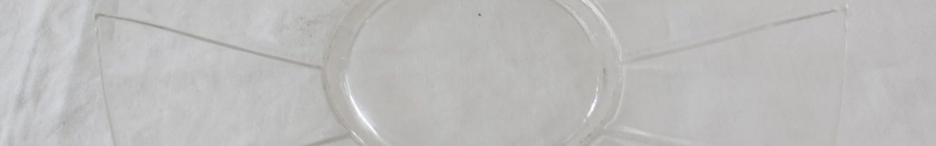 lasinen pullalautanen