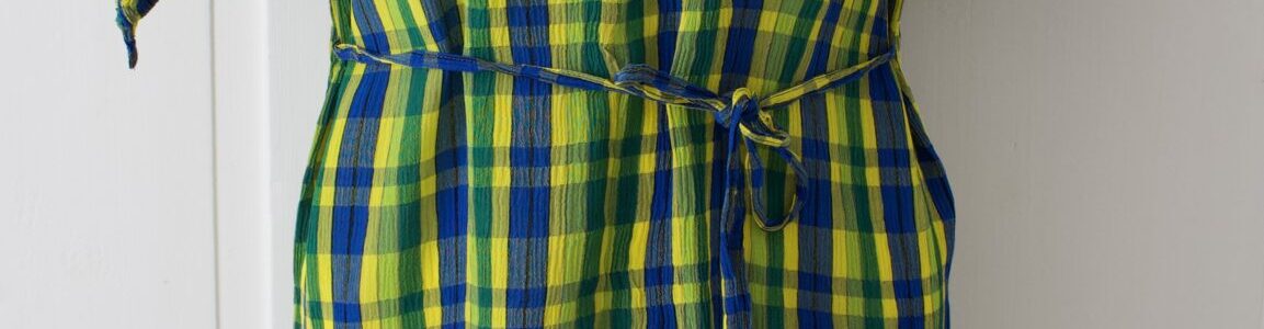 ruudullinen vintage mekko