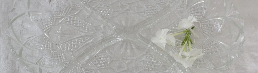 lasinen lokerikkovati