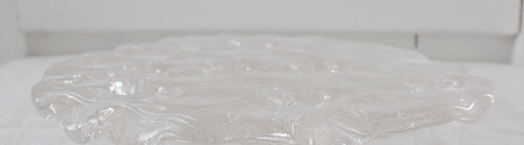 lasinen kynttiläalusta