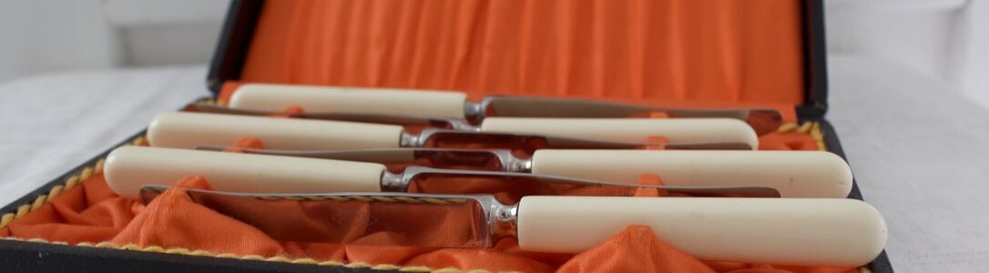 luupäinen juustoveitsisetti