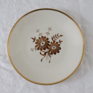 ruskea kukallinen pullalautanen, Arabia