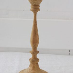 puinen vintage kynttilänjalka