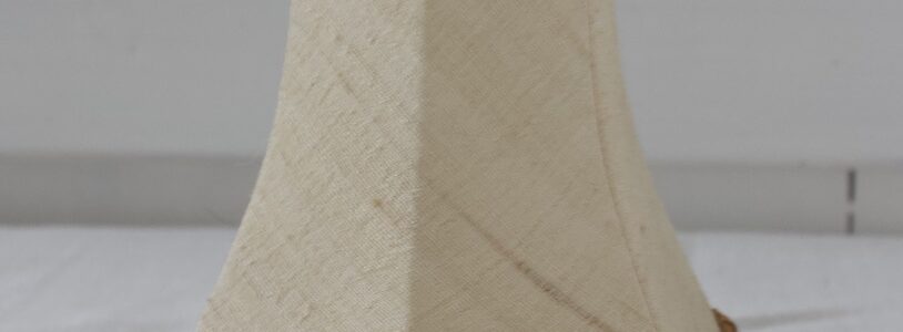 beige varjostin