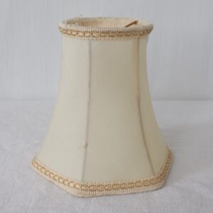 luonnonvalkoinen lampunvarjostin