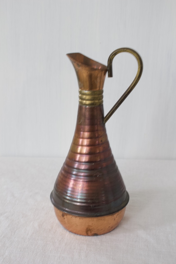 kuparinen maljakko / kannu