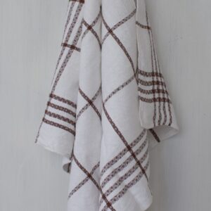 Ruskeavalkoinen vintage pellava pöytäliina