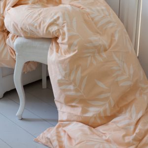 persikan värinen pussilakana