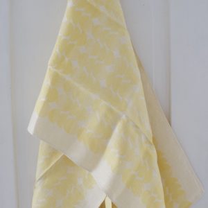 keltainen pellava astiapyyhe