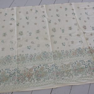 kukalliset salusiinit + verho