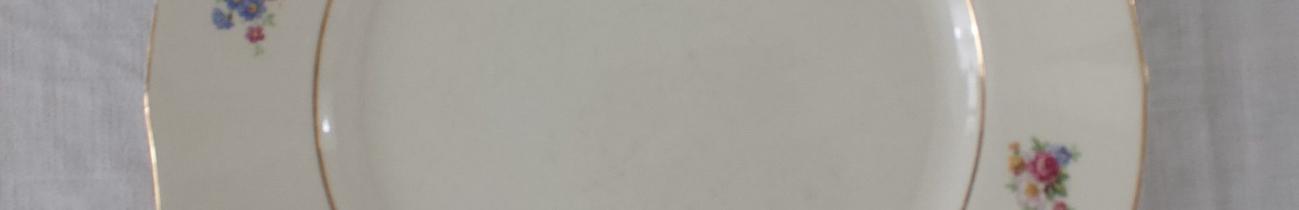 Arabian kukallinen ruokalautanen