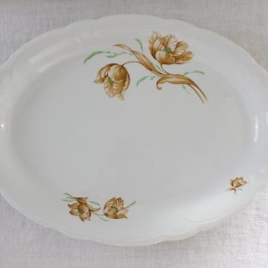 valkoinen ovaali vati kukkakuviolla, Arabia