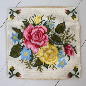 ristipisto tyynynpäällinen