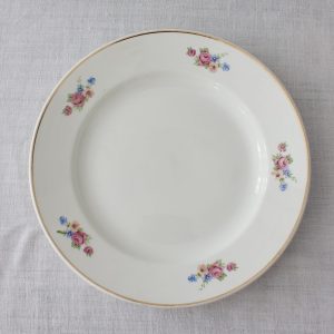 kukallinen vintage ruokalautanen