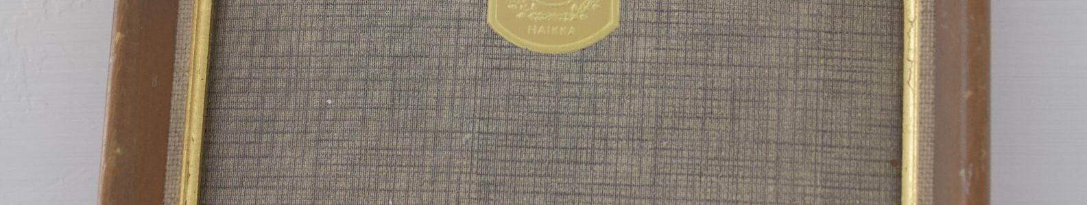 vanha puinen valokuvakehys